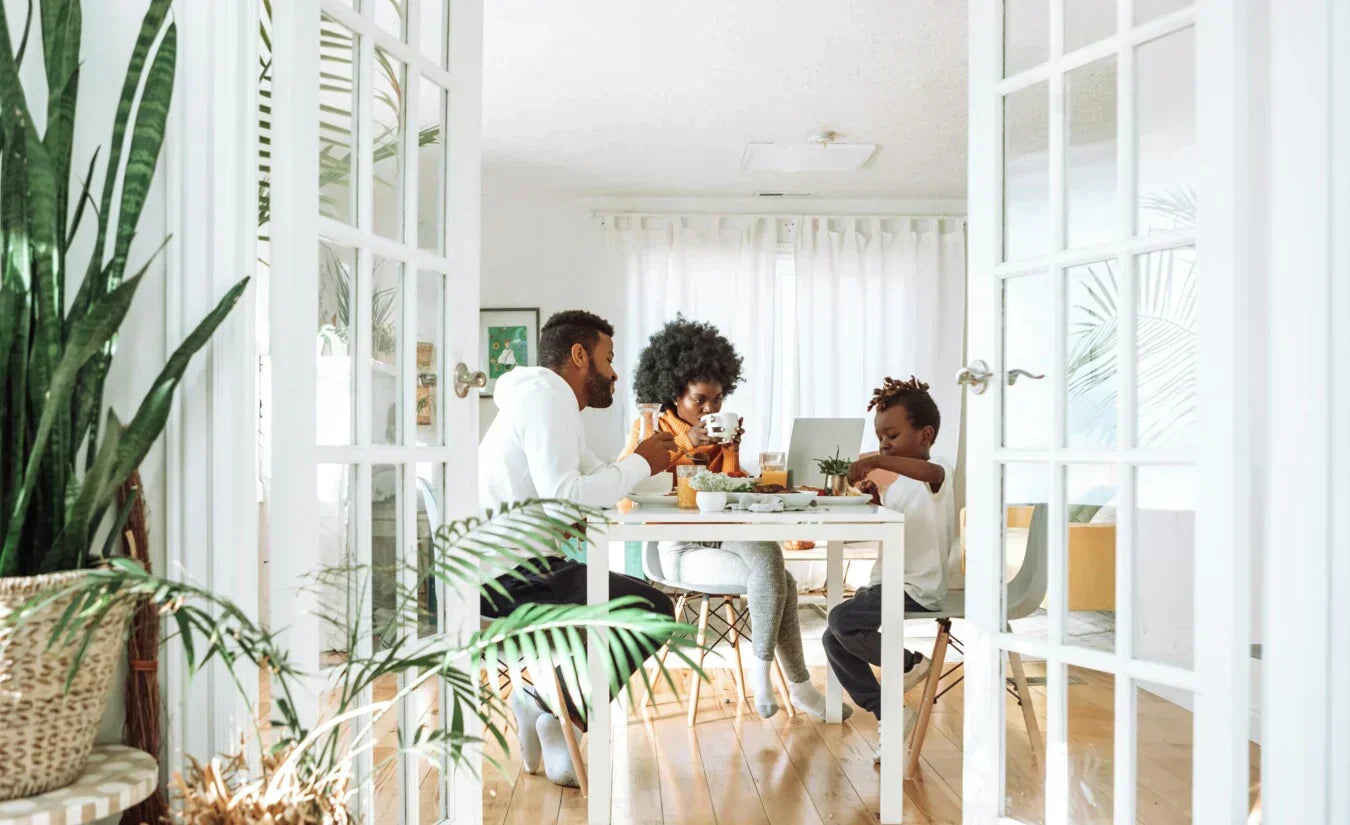 4 Automazioni che ogni famiglia dovrebbe avere per una casa più Sicura e Intelligente
